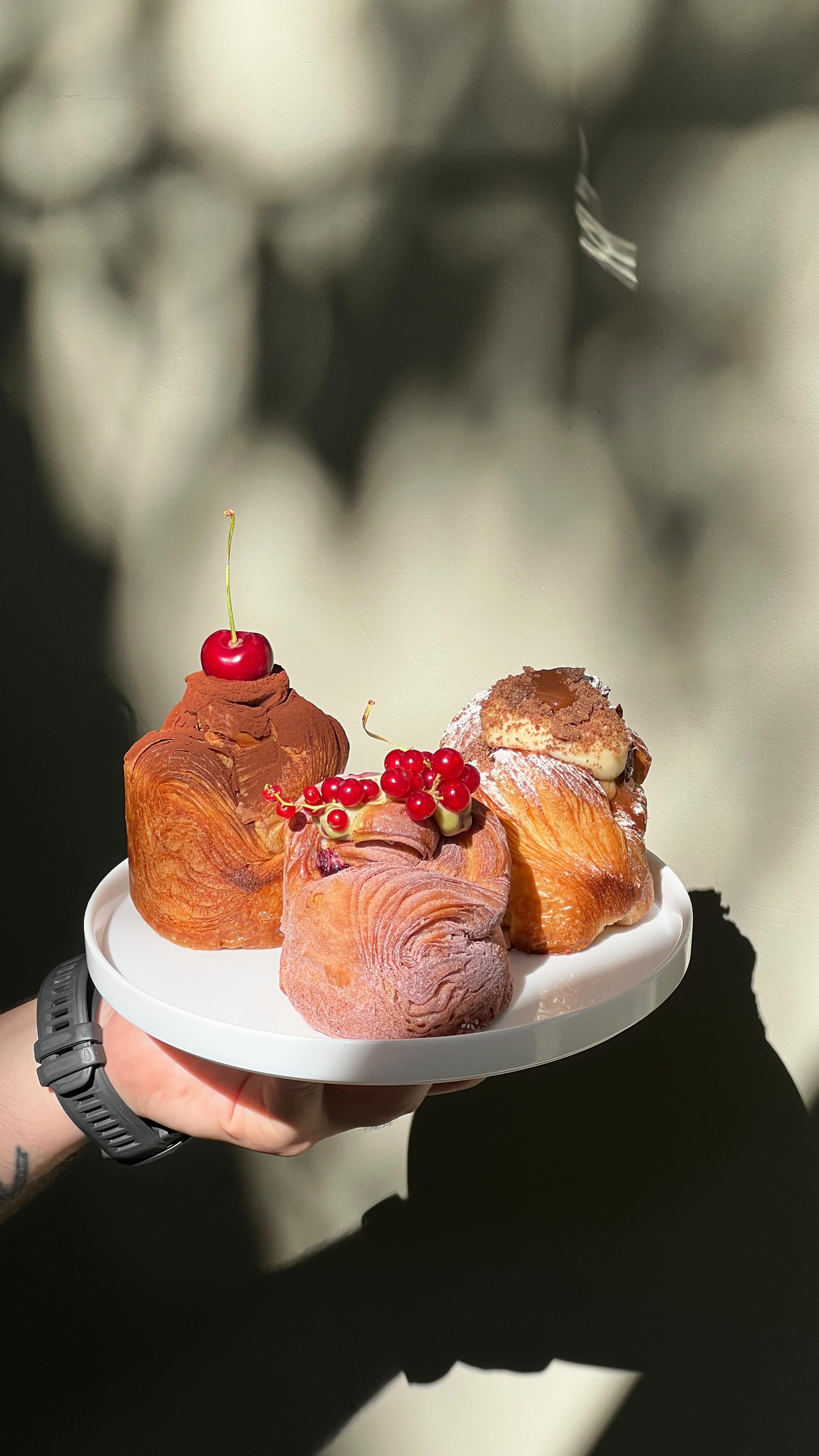 Karaqi x Chernyi: Cruffin Weekend